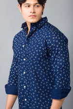 Load image into Gallery viewer, MEN&#39;S NAVY COLOR FULL SLEEVE PRINTED SHIRT

